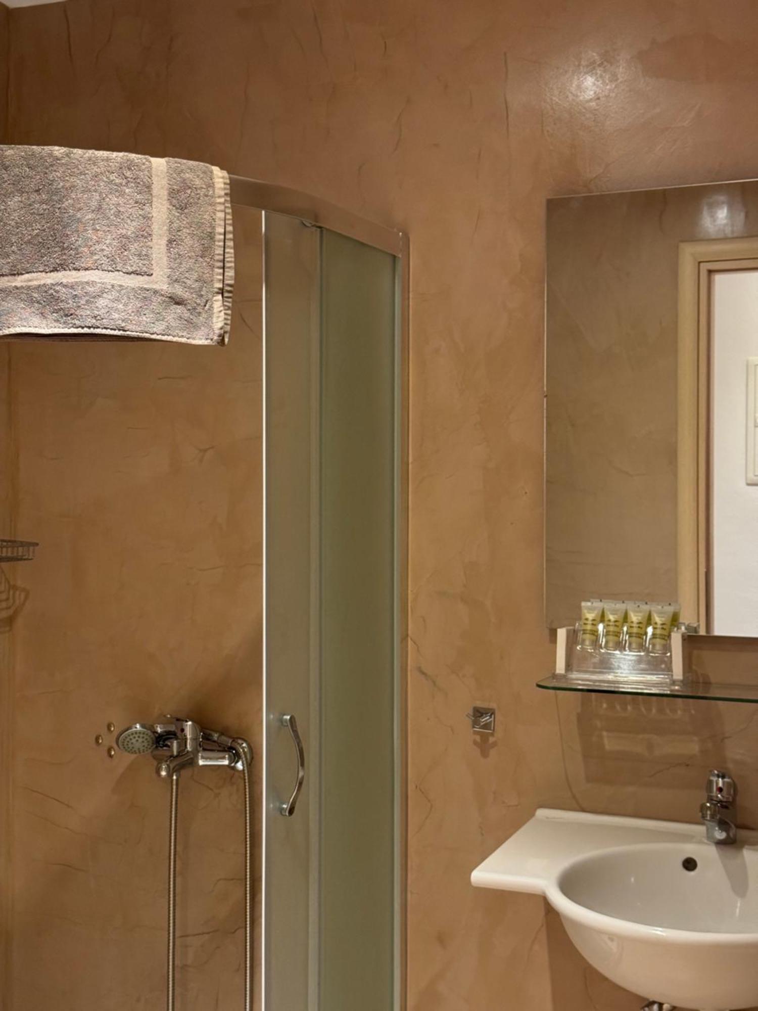 Aelia Rooms & Apartments Chora  Esterno foto