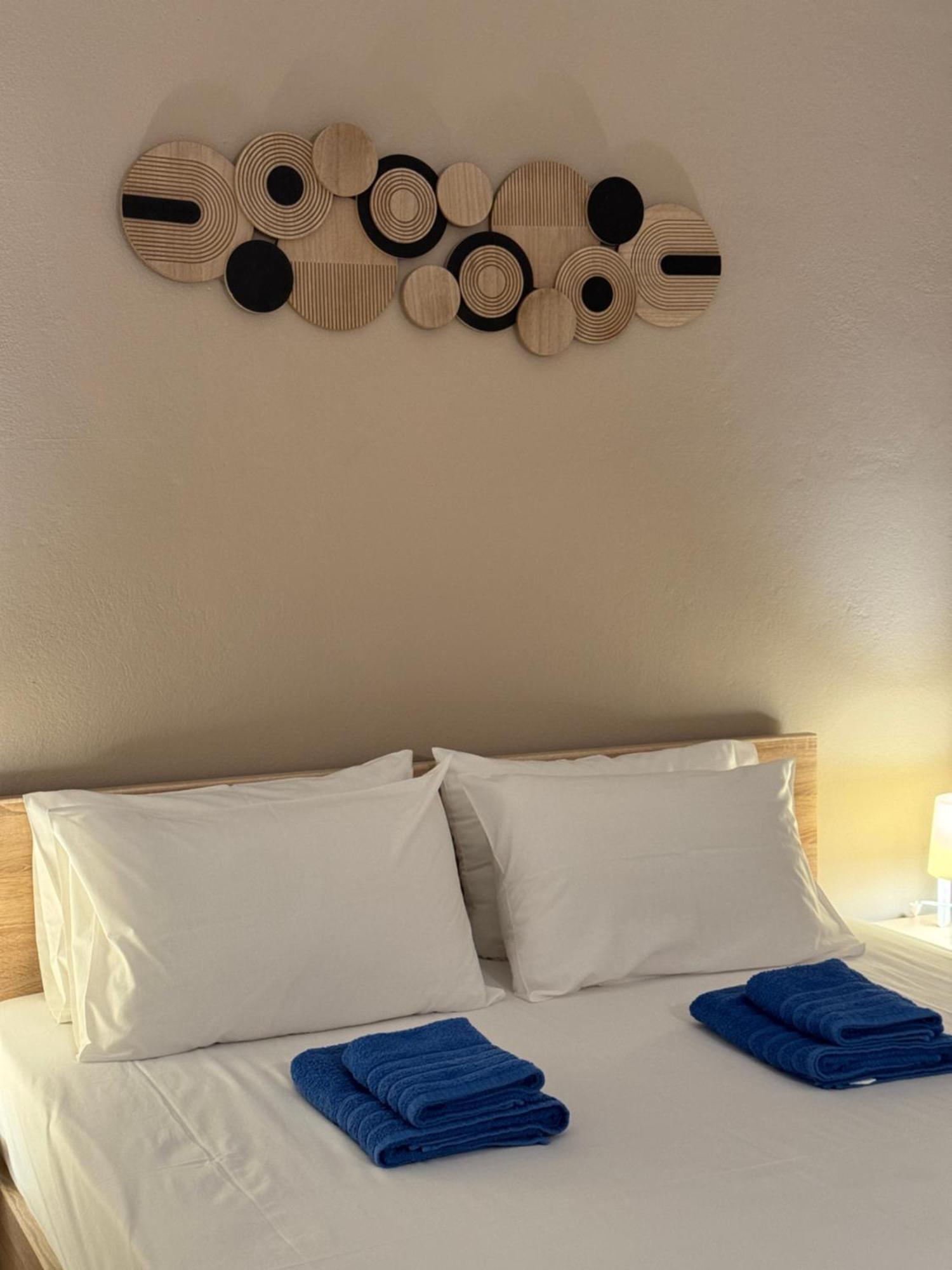 Aelia Rooms & Apartments Chora  Esterno foto